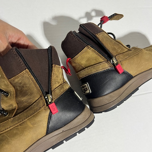 UGG Turlock Leather Weather Boot Kids Size 4 Chestnut Brown Walnut Waterproof - Picture 3 of 14